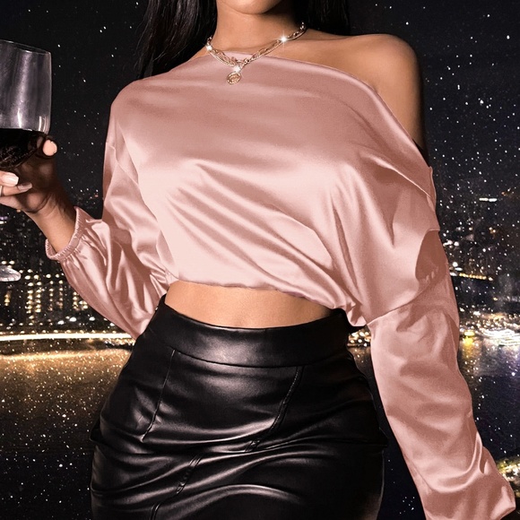 Blush Pink Off Shoulder Satin Crop Top - Picture 3 of 7